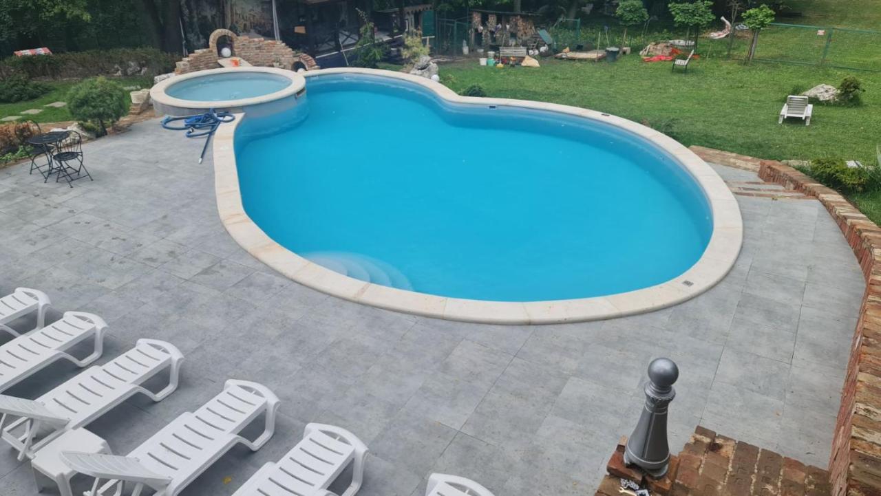 Panorama Hotel & Spa Chernivtsi Ngoại thất bức ảnh